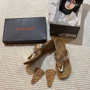Vionic Park Ginger Platinum Metallic Gold and Cork Wedge Sandals 7